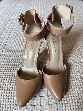 Dream Pairs Women's Pointed Ankle-Strap Heels in Tan